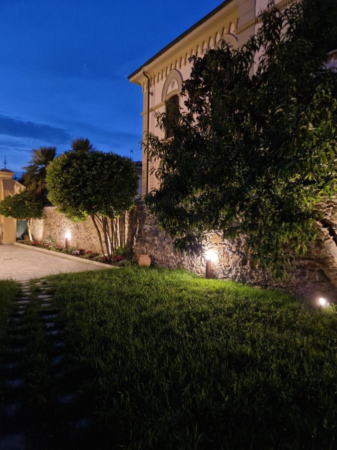 Serra Di Mare Casa Con Giardino