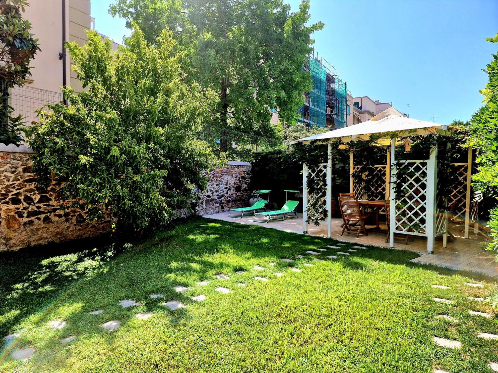 Serra Di Mare Casa Con Giardino Casa de Férias Livorno