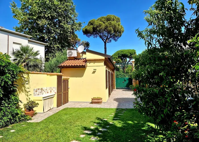 Serra Di Mare Casa Con Giardino